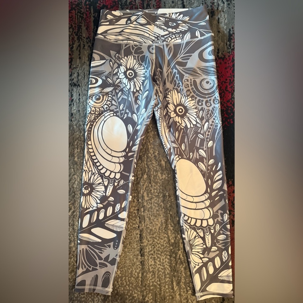 NoMiNoU Leggings Resting in Reason Owl